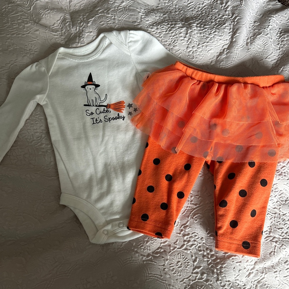 Carters 0-3 month Halloween outfit